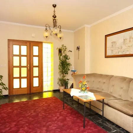 With A Parking Space Lovran, Opatija - 2302 Pensjonat 3*