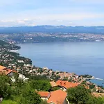 With A Parking Space Lovran, Opatija - 2302 게스트하우스 3*