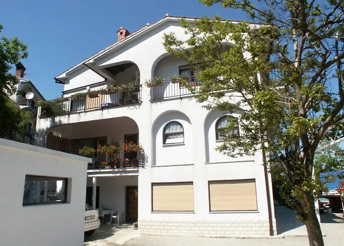 With A Parking Space Lovran, Opatija - 2302 Pensjonat 3*