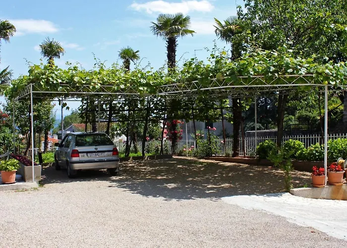 With A Parking Space Lovran, Opatija - 2302 Pensjonat 3*